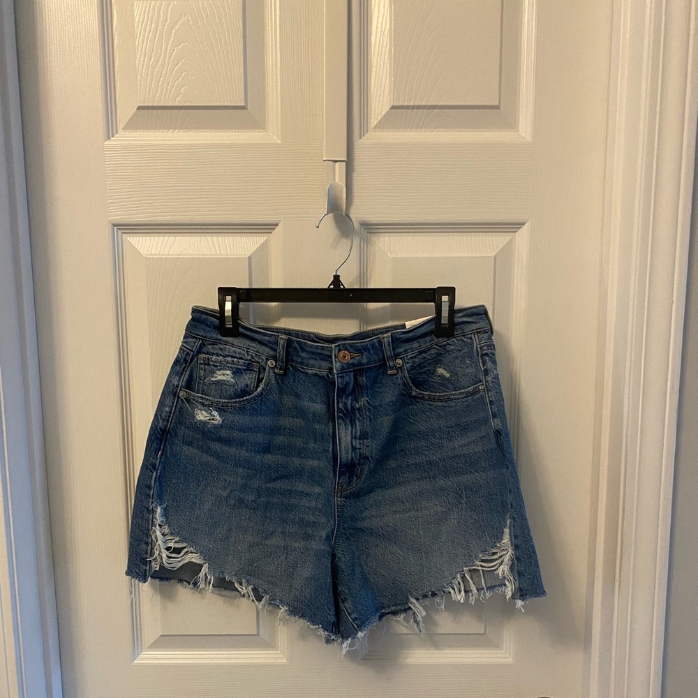 American Eagle Jean Shorts  - Size 12 - NWT!!
